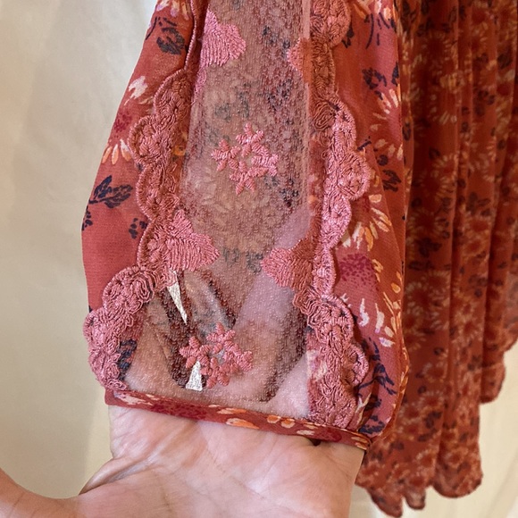 Free People “Charlotte open waters” dress in chiffon and lace - Picture 2 of 7